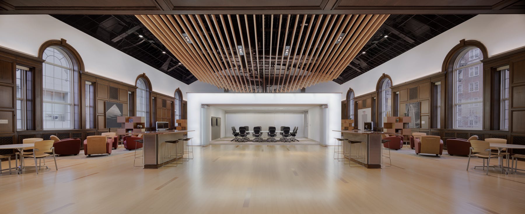 This Free Form Floating Ceiling Uses Aluminum To Add Drama To Healthcare Think Tank