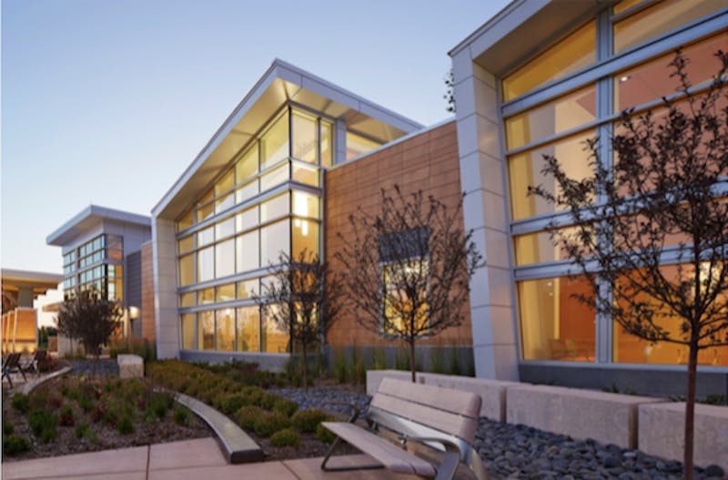 66fb0eda36955577b3420a96 Healthcare3