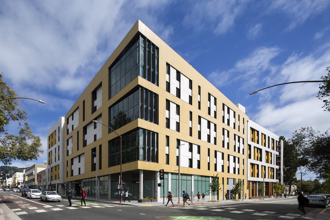 66fb0f19f503dd6b72764e2e Wakely Blackwell 01