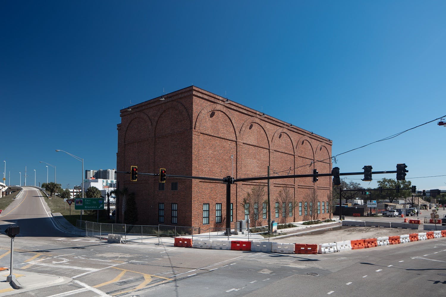 66fb10b3816f260140c397ef Chiller20plant20district20cooling20station 2 0