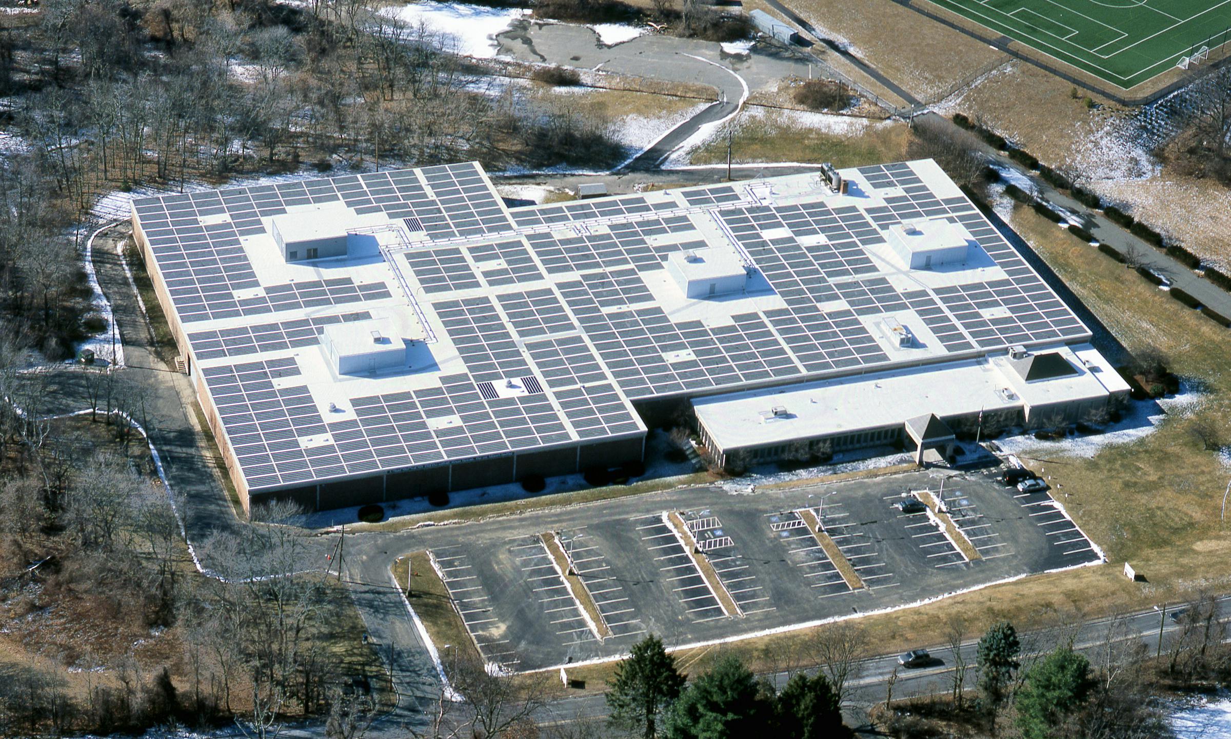Sika Sarnafil Roof Protects Federal Archives