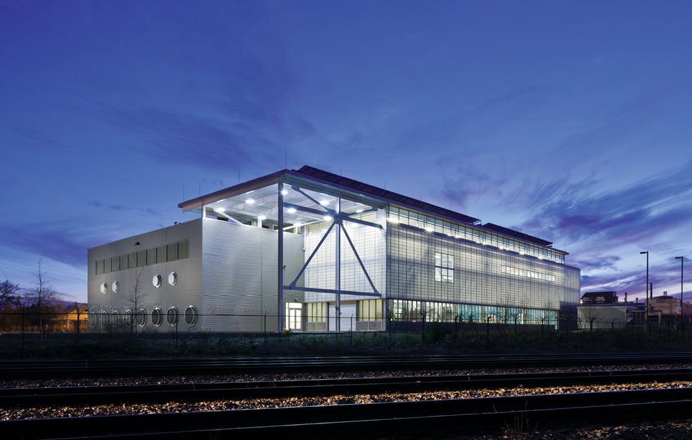 The Georgia Tech Carbon Neutral Energy Solutions Laboratory Was The Lone Platinum Award Winner In The 2013 Building Team Awards Competition