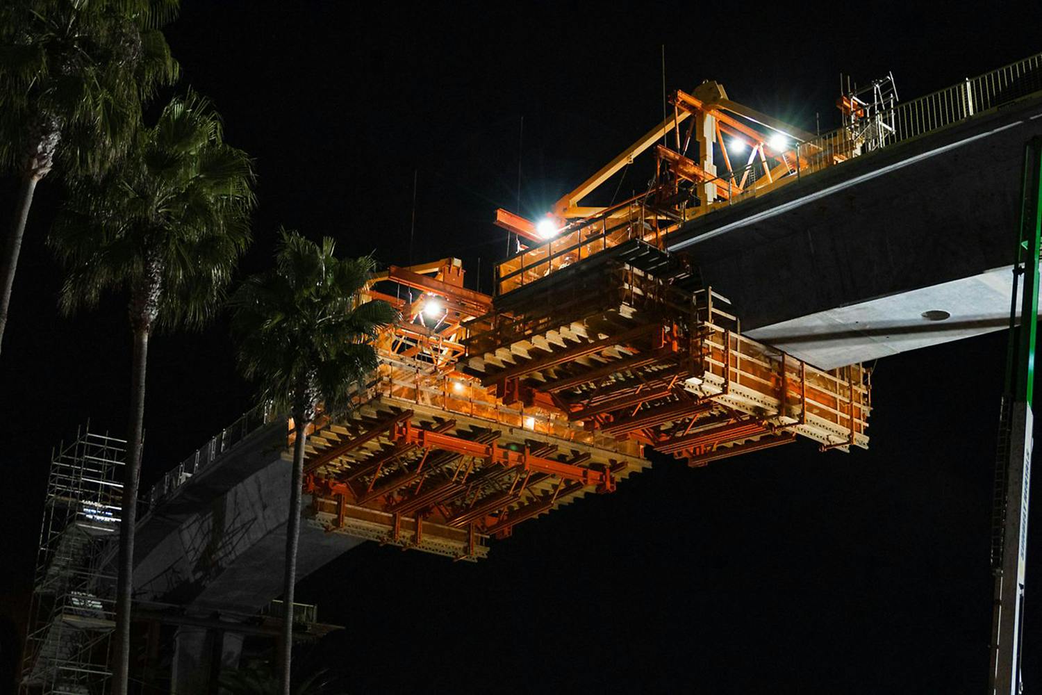 66fb13b9369555bfbb42119e Peri20lax201