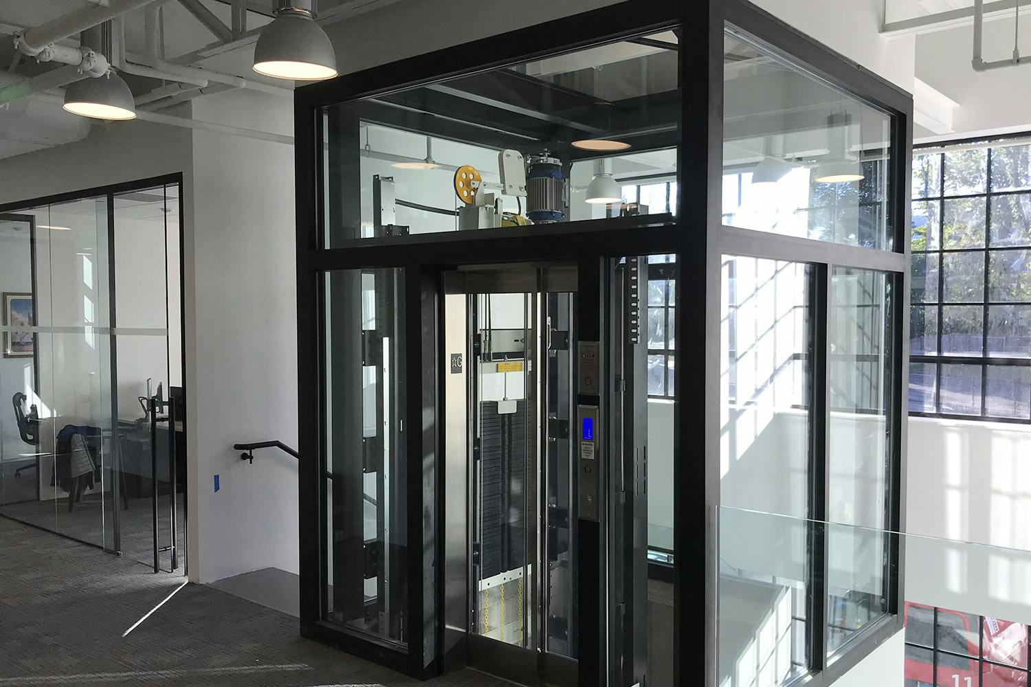 66fb13c42ac3a567e01989c7 1500x100020glass20shaft20foyer20windows