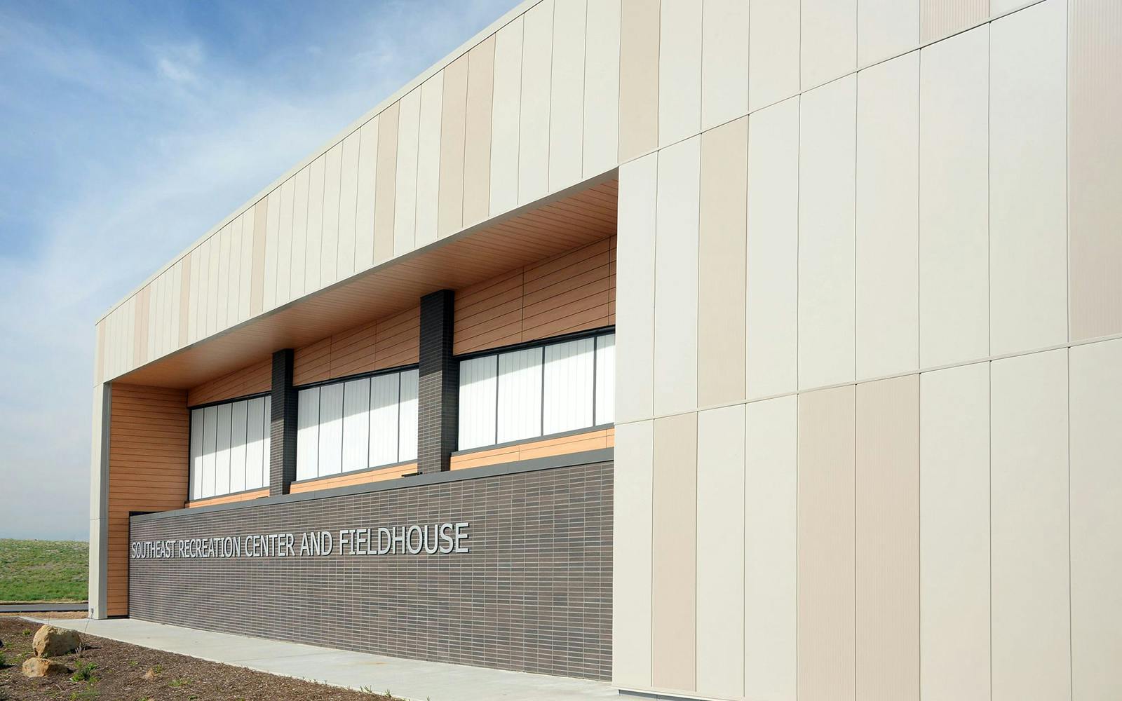 66fb13e01bbf3c1f9f542507 Metlspanaurora20recreation20centerarchitectural20i