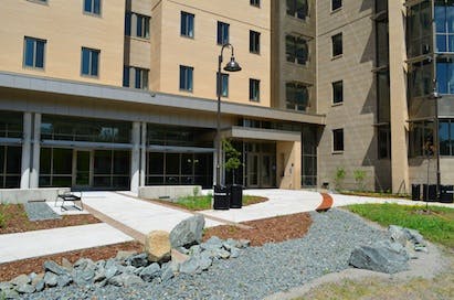 66fb1662f503dd67db7657ed Pointentrance