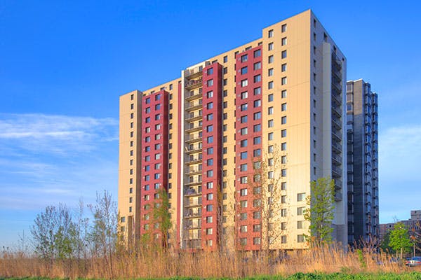 66fb171bf503dd53e77659bd 833020on20the20river204