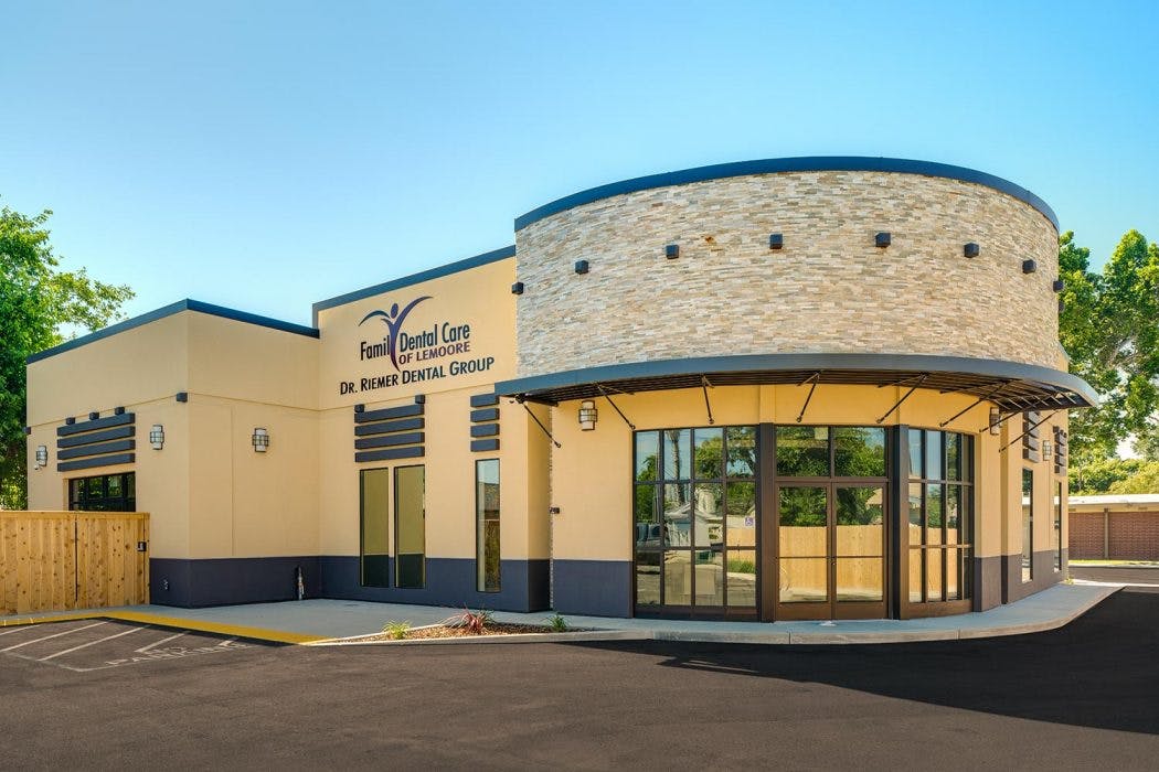 66fb17352ac3a58f1d198e95 Starriemerdental1050x700