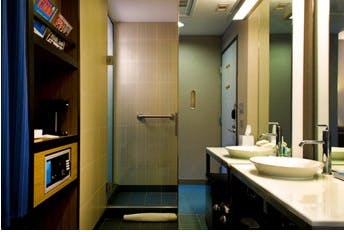 66fb1a4b36955581ab421c2e Aloft