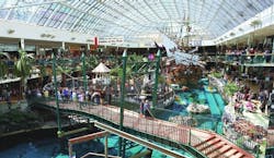 The West Edmonton Mall In Edmonton, Canada Features A Gross Leasable Space Of 350,000 M2 The West Edmonton Mall In Edmonton, Canada Features A Gross Leasable Space Of 350,000 M2