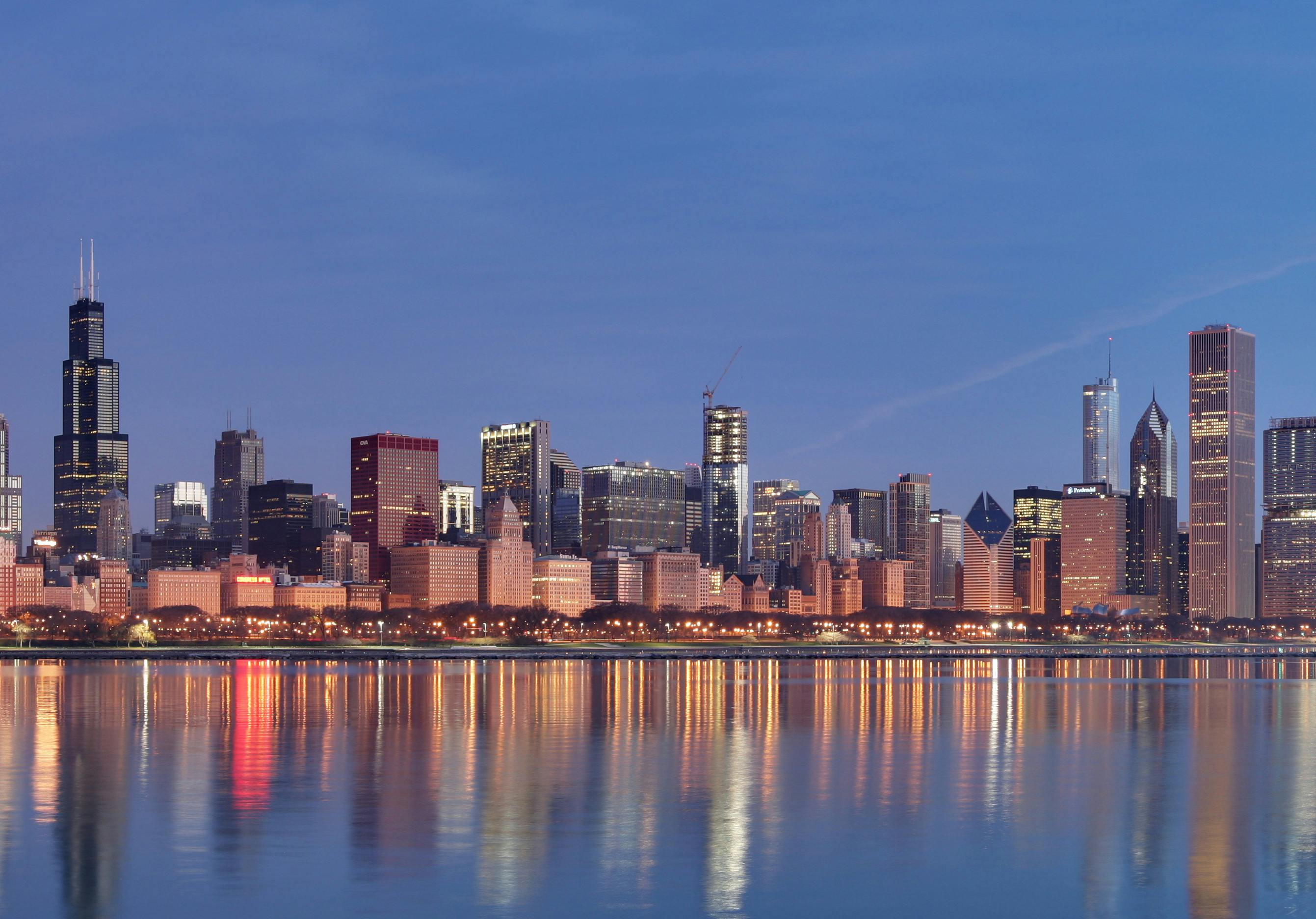 66fb1e433695552ca742206d Chicago20skyline