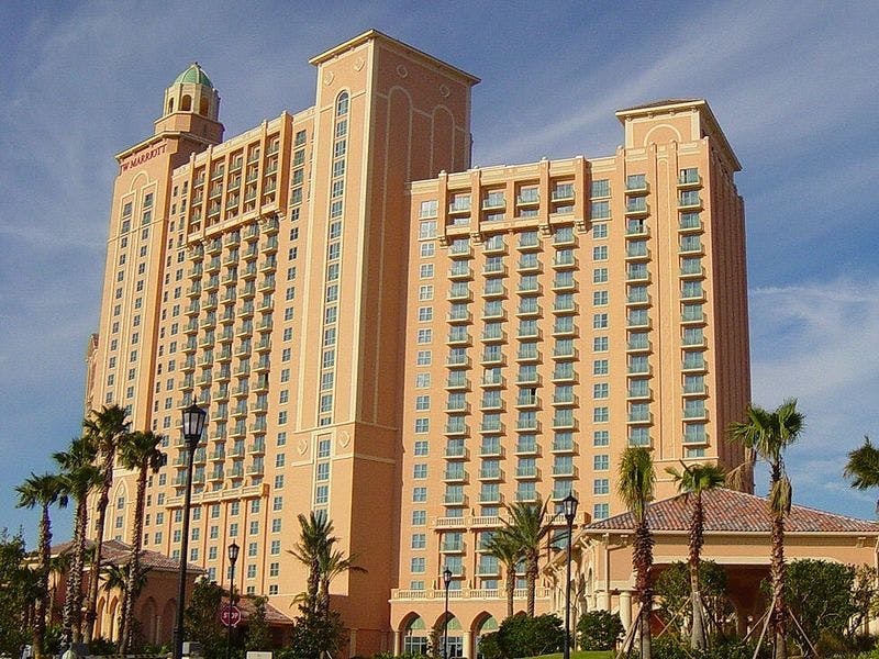 A Marriott hotel in Orlando, Fla. Marriott is leading the U.S. hotel pipeline. Photo credit: Timjarrett, Wikimedia Commons