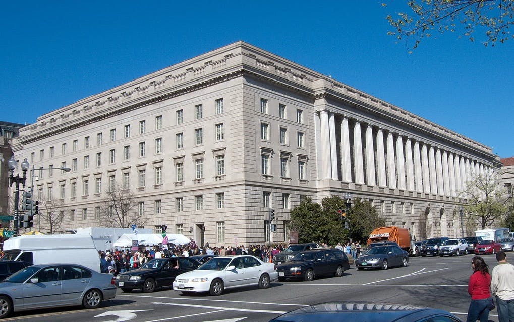 Obama issues executive order for 40% reduction in federal government&rsquo;s greenhouse gas emissions