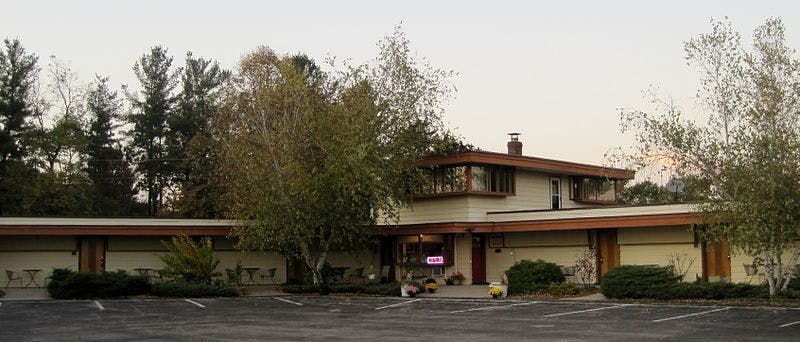 66fb1f3d2ac3a5aae6199a6f Usonian