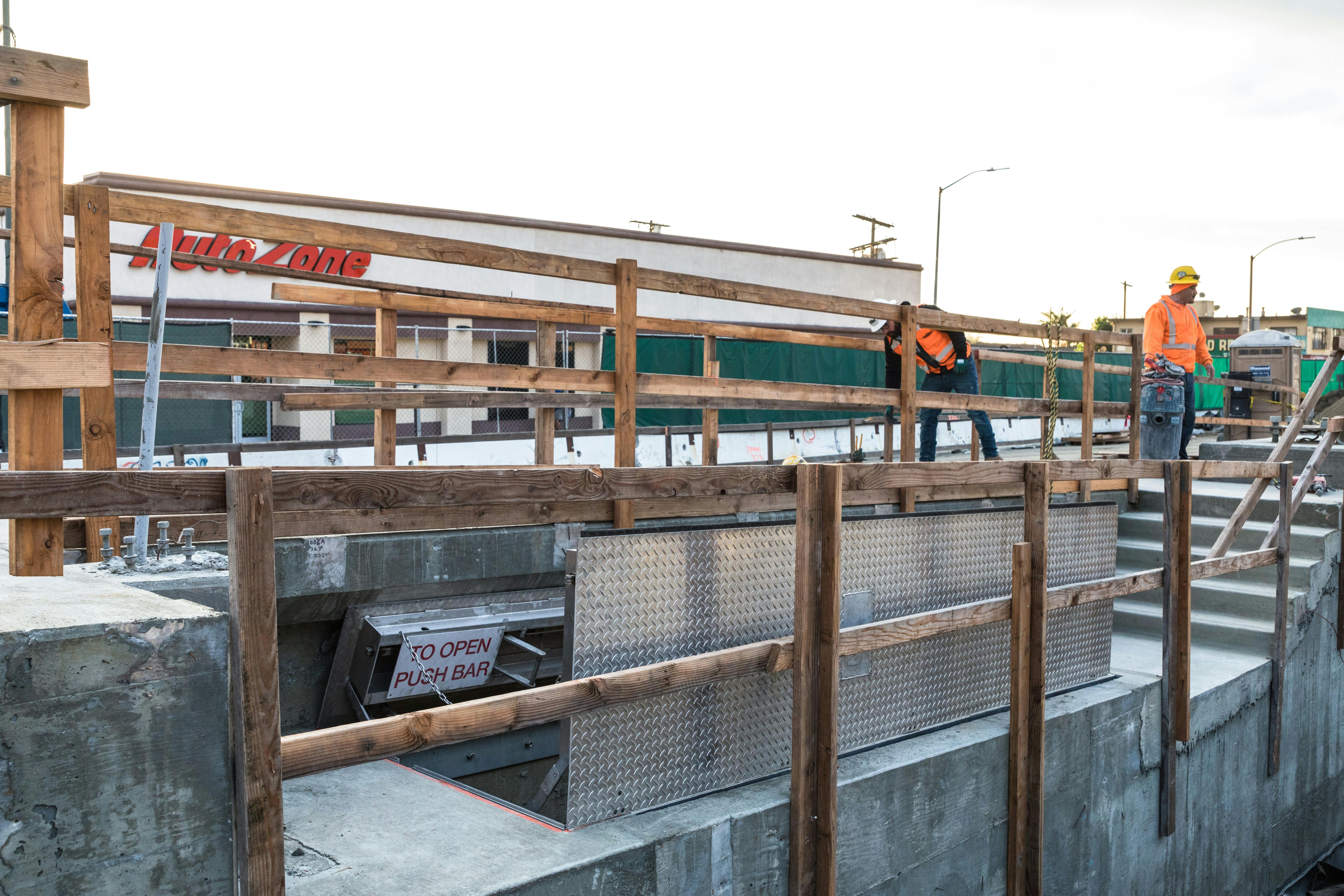 66fb2066f503dd2d177668d7 Slauson2020bilco202015