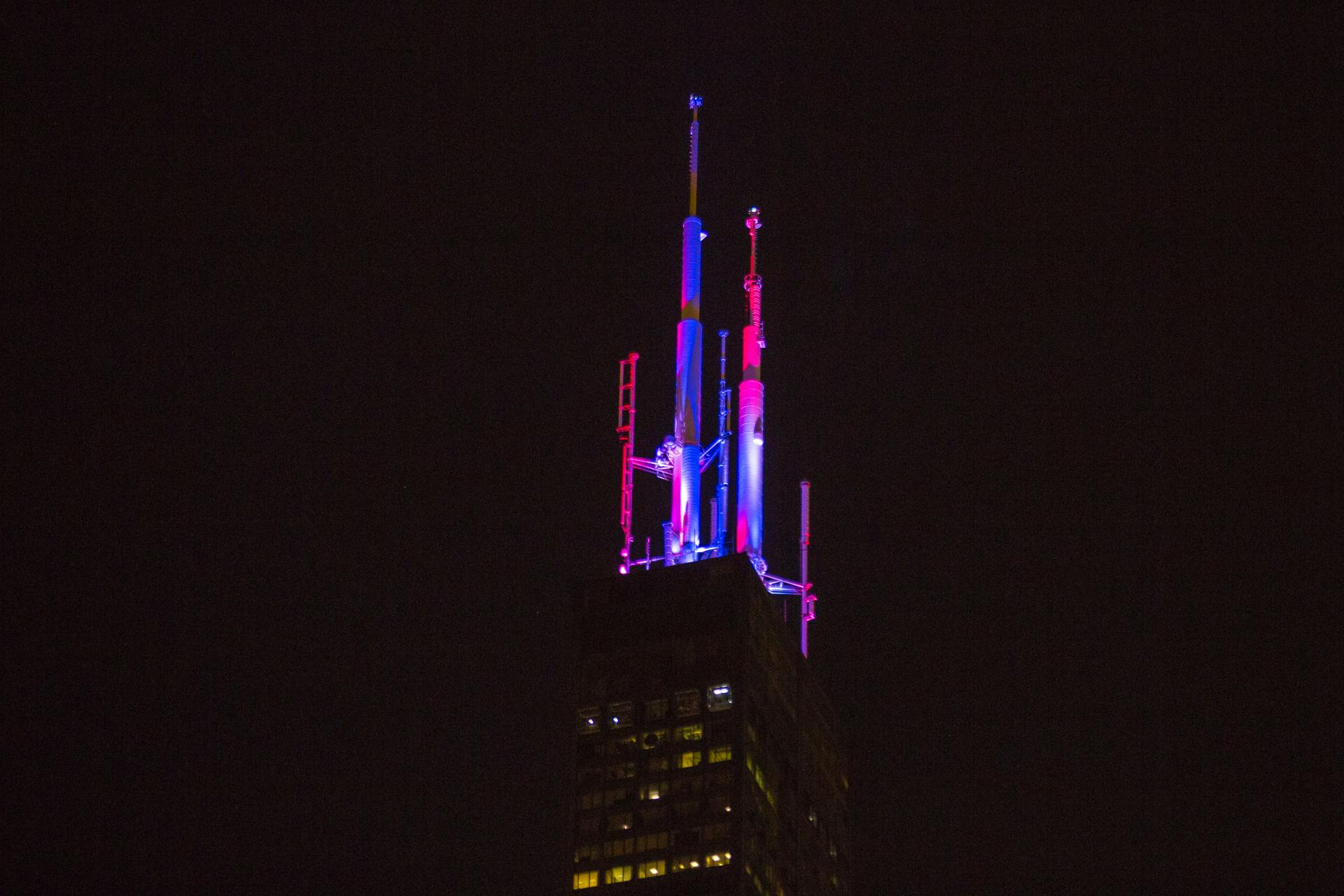 66fb209346a023414b13dae2 Willis20tower20antennas204