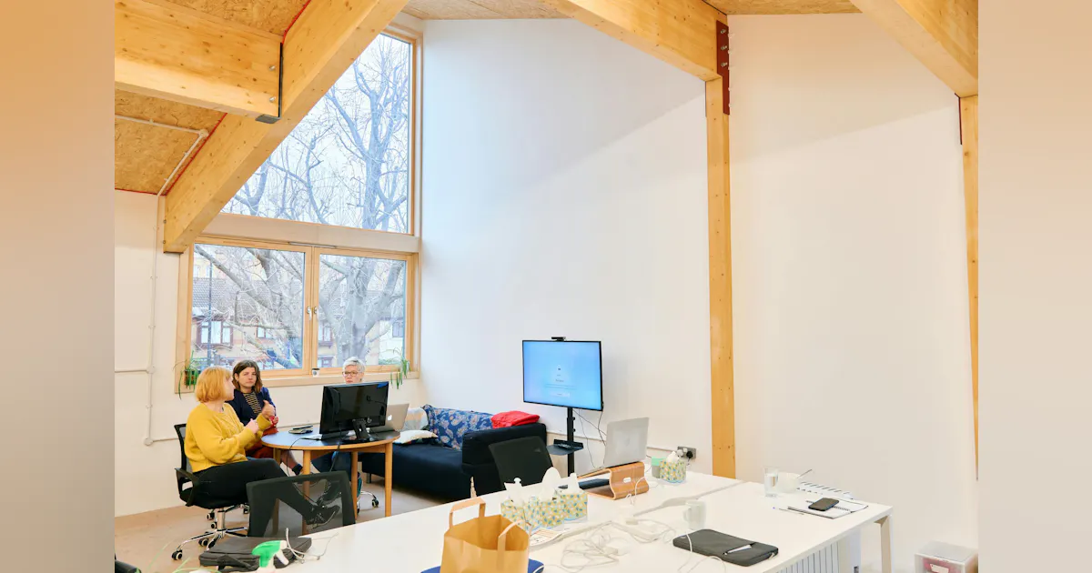 Hithe Building Meet The Hithe: A demountable building for transient startups ...