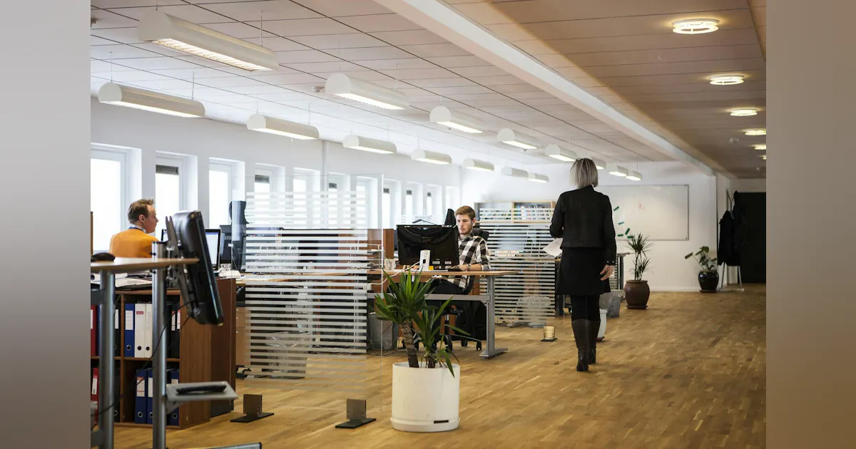 Amount Office Amount of office space in U.S. is declining for the first time, says ...