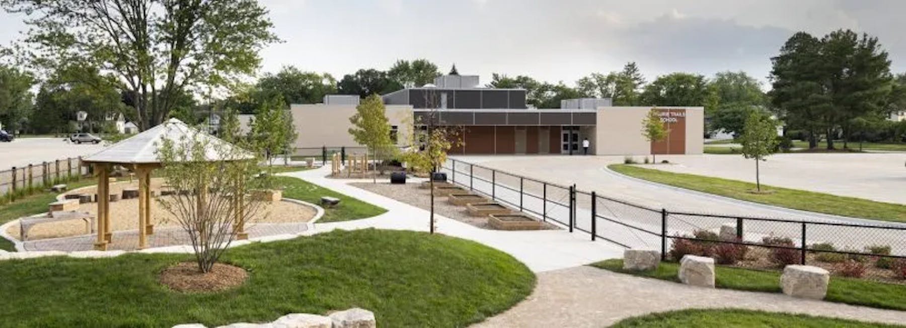 Net-zero energy school extt 1