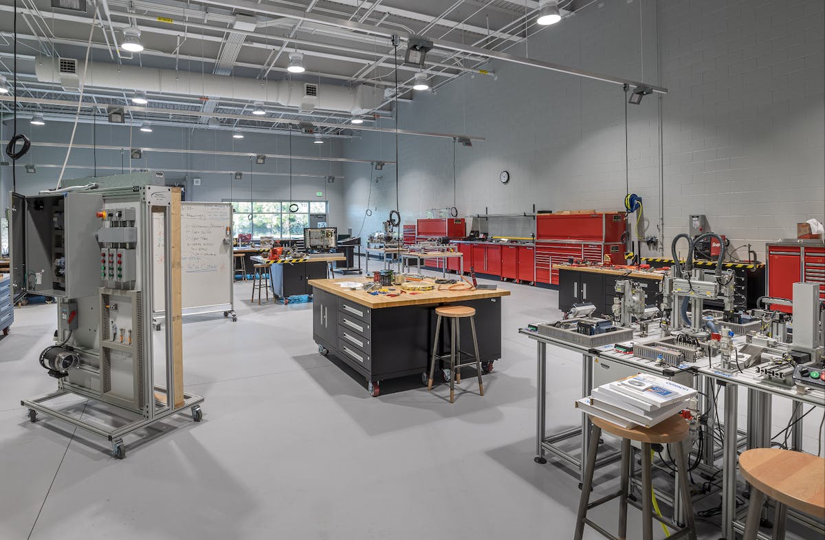 Charleston County&rsquo;s Award Winning Career|technical Education High School Horizon Tv Mechatronics Lab2