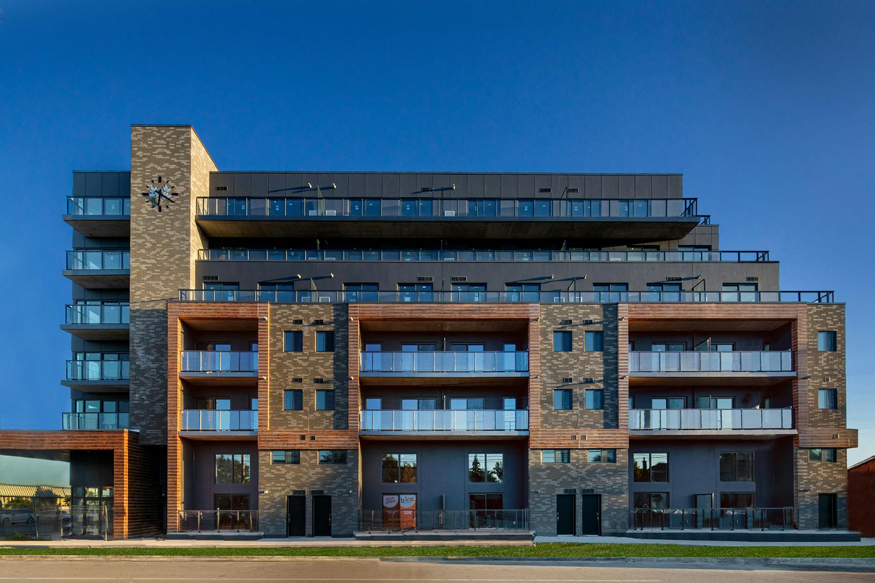 B Line Condominiums, Toronto, Used Sto Panel Technology All Photos: Sto Corp