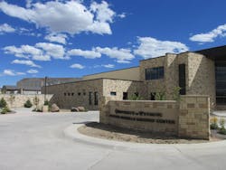 Uw%20 Gateway%20 Ctr%20full%20shot Uw%20 Gateway%20 Ctr%20full%20shot