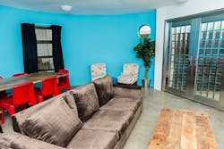 Ku Xlarge%20%286%29 Ku Xlarge%20%286%29