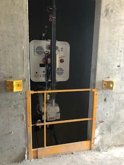 Schindler R i s Schindler R i s