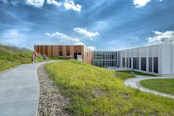 005557_00_n123_medium 005557_00_n123_medium