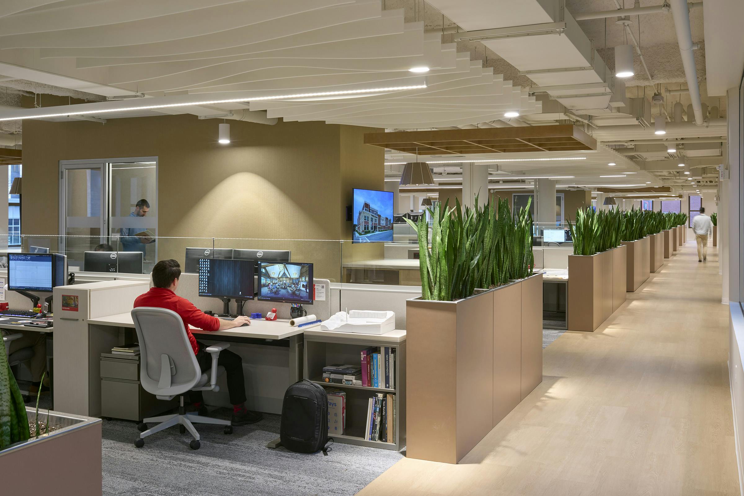 Biophilic design elements and expansive windows provide nearly every employee with access to natural light and exterior views, fostering wellness and a connection to nature