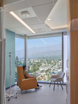 Infusion room with views of the mountains Infusion room with views of the mountains