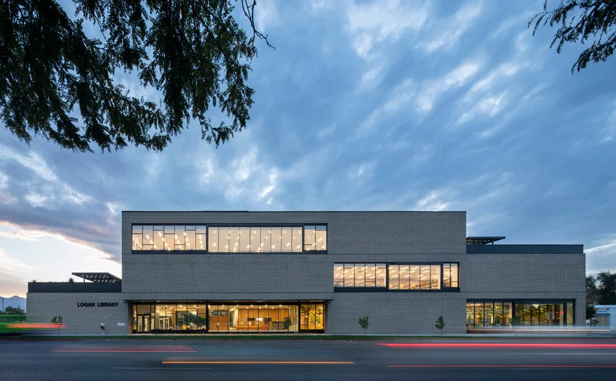 Lara Swimmer Photography