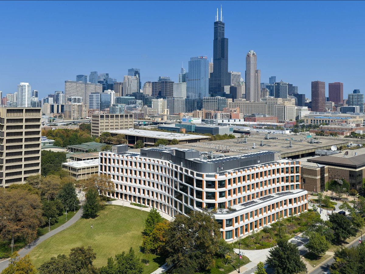 University of Illinois Chicago UIC Computer Design, Research, and Learning Center. Photo: Bruce Damonte