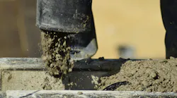 https://pixabay.com/photos/concrete-pump-concrete-concrete-pour-2222450/