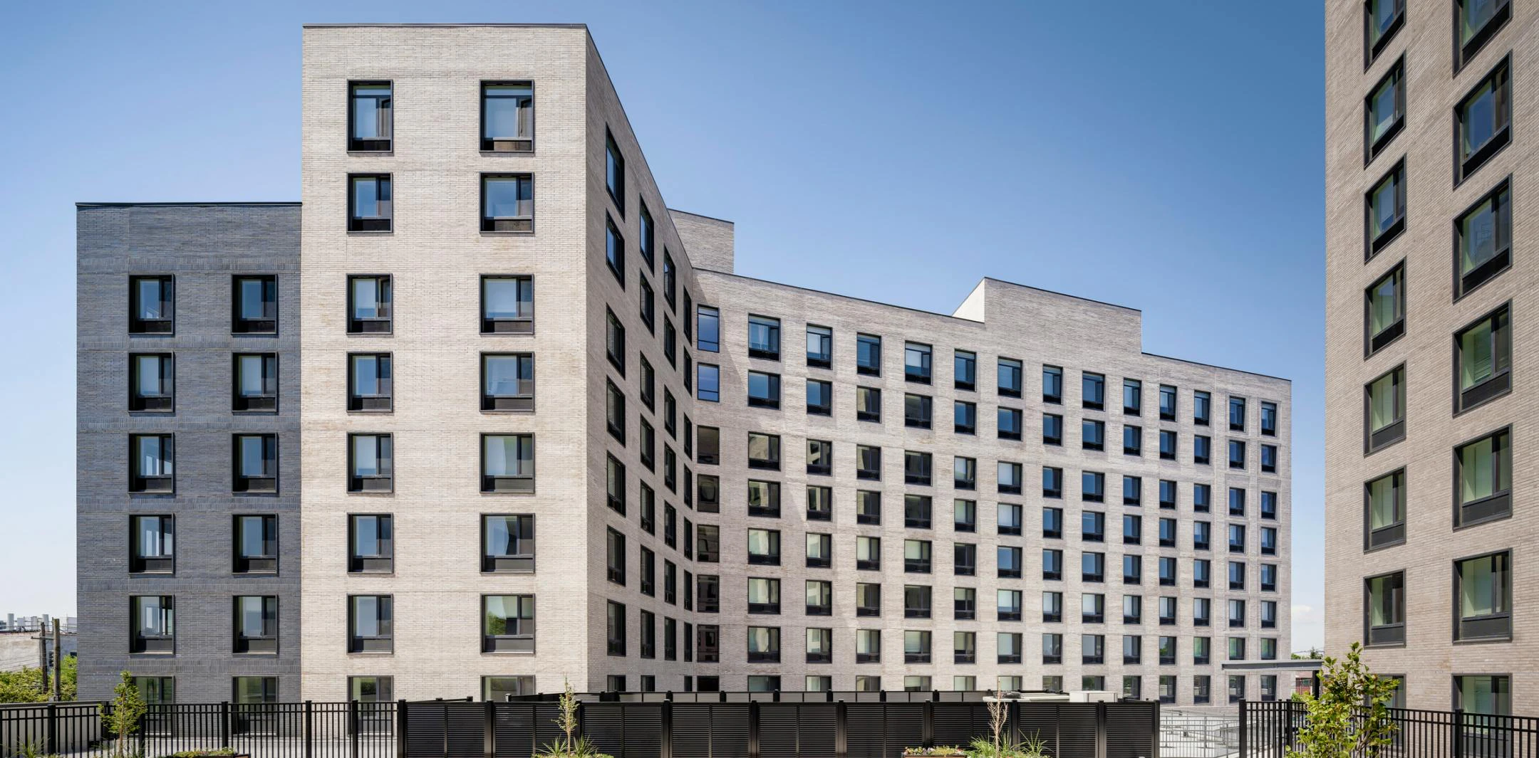 Ebenezer Plaza hosts amenities that are becoming more typical of affordable housing, including a large second-story rooftop terrace. Photo &copy; Alexander Sevrin