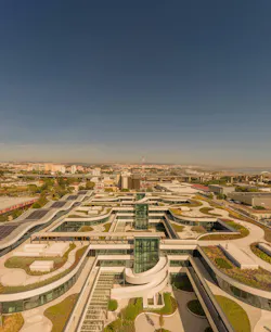 Oriente Green Campus. Photo: © Fernando Guerra Oriente Green Campus. Photo: © Fernando Guerra