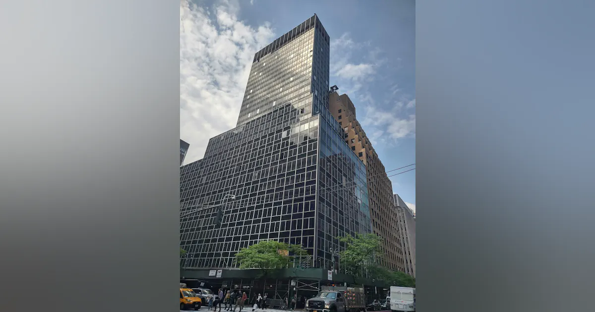 New York officials are confident that Midtown Manhattan high-rise can be stabilized