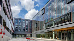 The Honors Living Learning Community wraps around an interior courtyard, where each section houses a different student group. Photo © Andrew Rugge