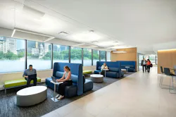 At Pace University’s One Pace Plaza classroom renovations, the design takes care to place the re-imagined classrooms within an environment of informal leaning and faculty access, as well as access to shared daylight and views of the surrounding skyline. The student experience within the classroom and on the renovated floors takes precedence. Photo courtesy CannonDesign
